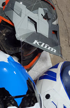 Load image into Gallery viewer, Helmet Visor Extender fits Klim F5