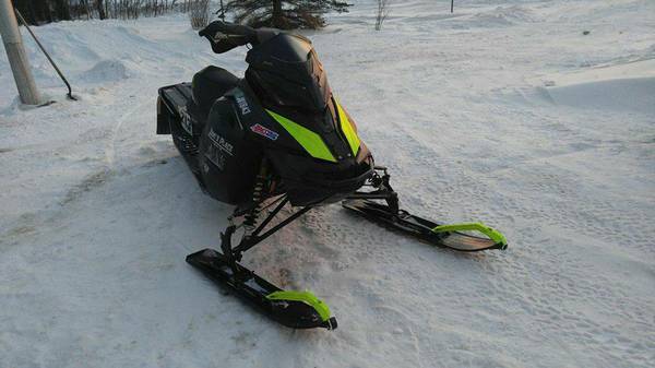 Vinyl Wrapped Low Windshield Fits Ski-Doo XS/XM